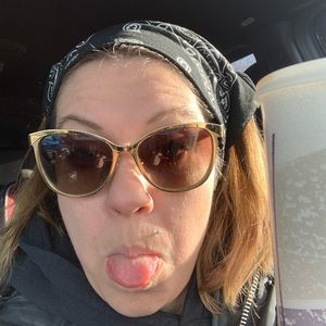 Meet your Posher, Erika